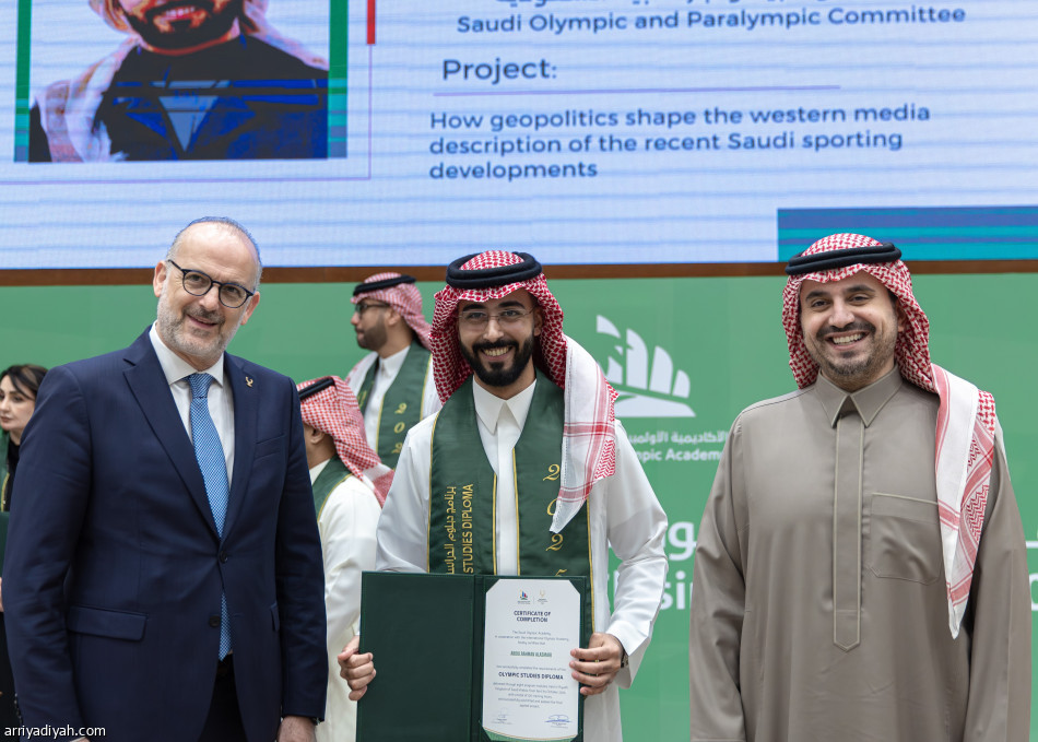 «الأولمبية» تكرّم خريجي دبلوم الدراسات الدولية